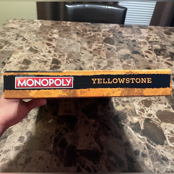 NEW limited edition Monopoly Yellowstone - Picture 5 of 7
